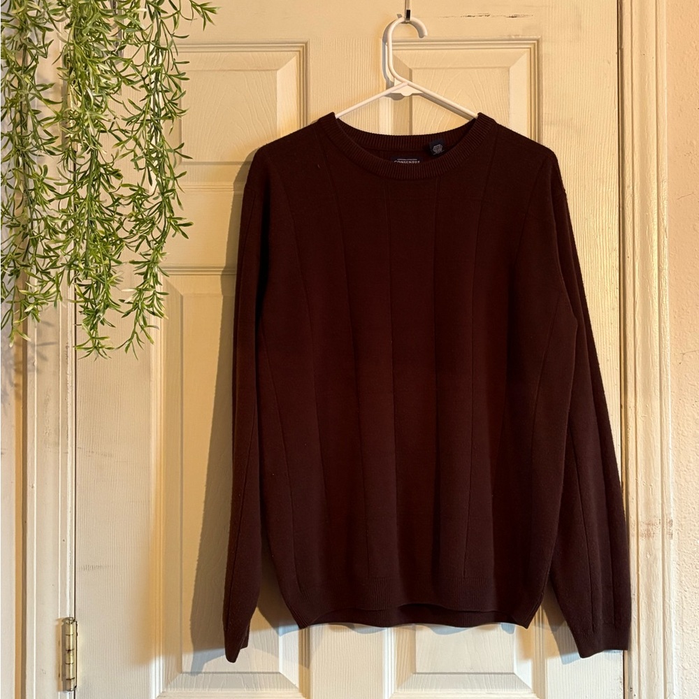 Brown Crewneck Sweater with Soft Texture